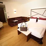 Campagnola فندق باردولينو
