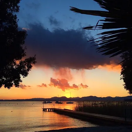 坎帕尼奥拉酒店